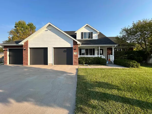 5413 Randolph Cir, Hastings, NE 68901