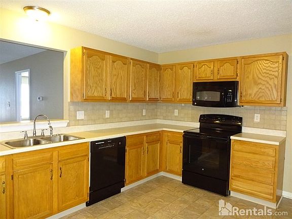 2nd image of 9553 Gull Lake Dr