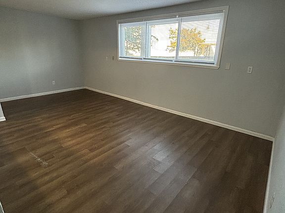 3rd image of 2309 Cherry Hills Dr APT B4