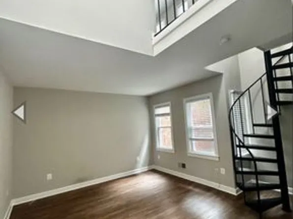 Franklin Court Apartments