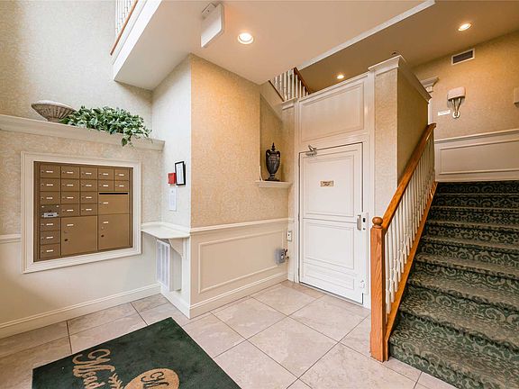 4th image of 1319 Roosevelt Way
