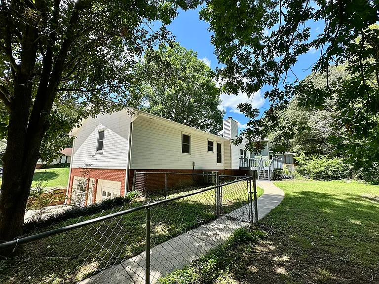 120 Southern Hills Cir — Photo 19