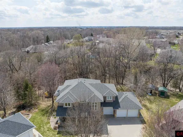 2164 Red Tail Ln, North Mankato, MN 56003