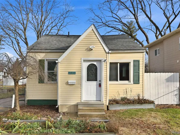 2146 Martin Rd, Ferndale, MI 48220