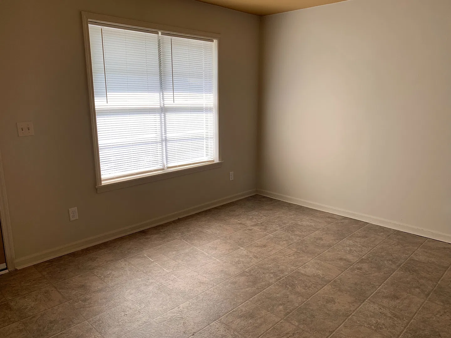 510 East 19th Street — Photo 4