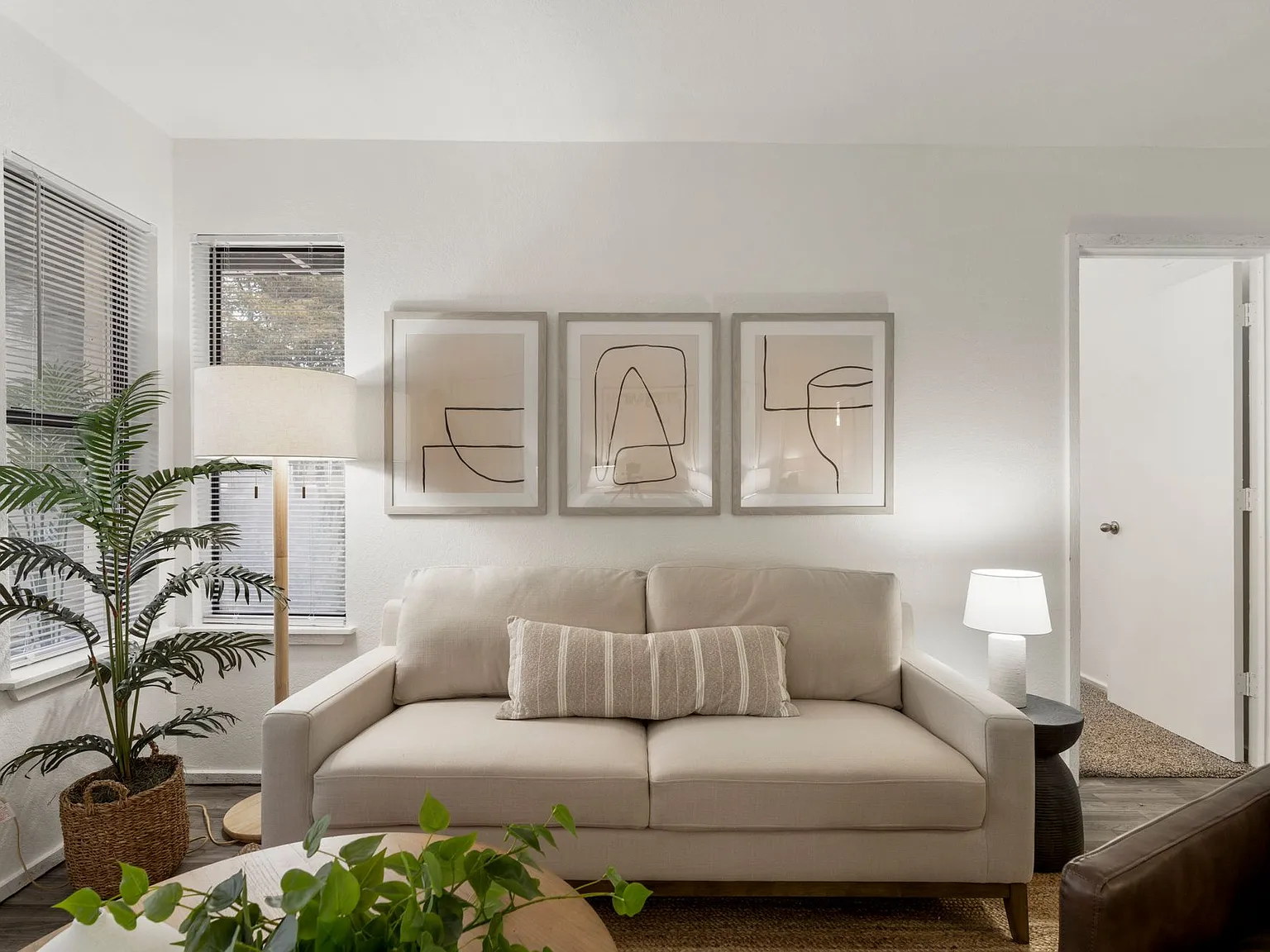 Hampton Woods - $250 Off Move-In Costs! — Photo 2