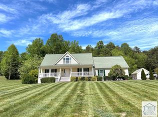 1297 Animal Clinic Rd, Stuart, VA 24171