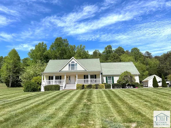 1297 Animal Clinic Rd, Stuart, VA 24171