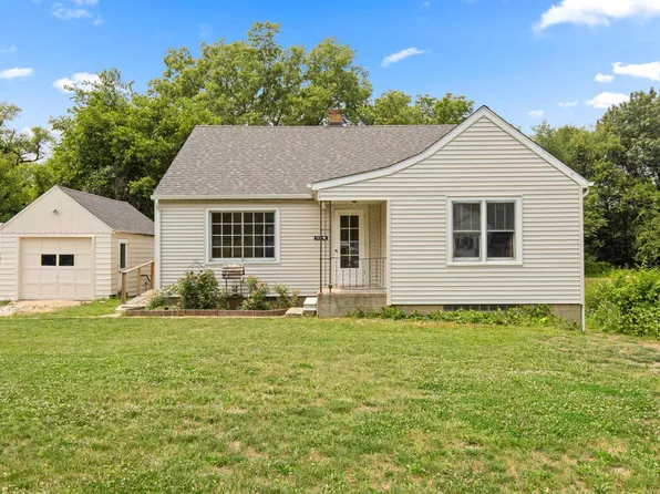 143 Cherry Ln, Washington, IL 61571