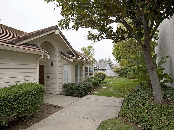 3rd image of 1230 Quail Creek Cir