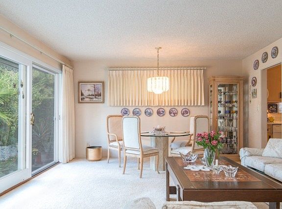 3rd image of 2936 Gobat Ave