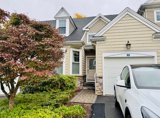 28 Bradford Walk, Farmington, CT 06032