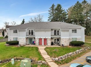 1106 Whispering Pines Way, Fitchburg, WI 53713