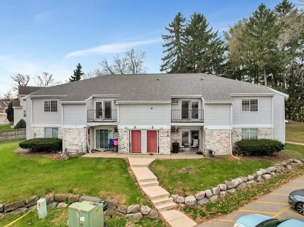 1106 Whispering Pines Way, Fitchburg, WI 53713