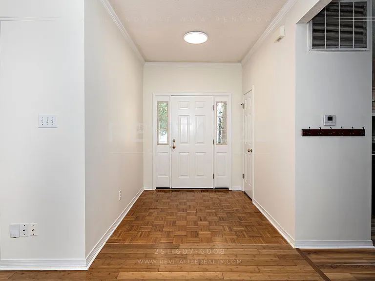 105 Ventura Cir — Photo 14