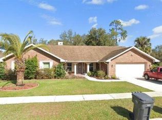 2708 Savannah Dr, Plant City, FL 33563