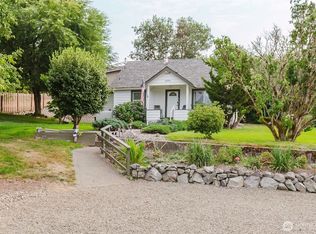 4898 E Collins Rd, Pt Orchard, WA 98366