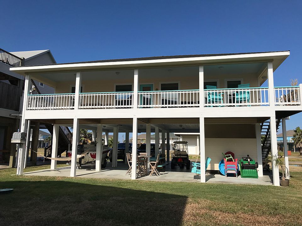 1st image of 2938 Lakeside Dr