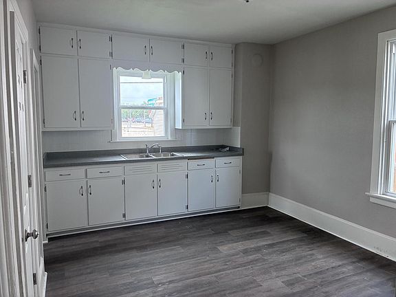 2nd image of 1706 N 13th STREET