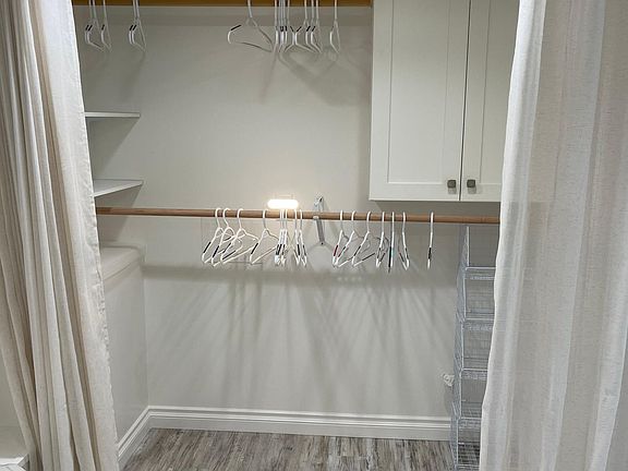 4th image of 333 Poinsettia Ave #1