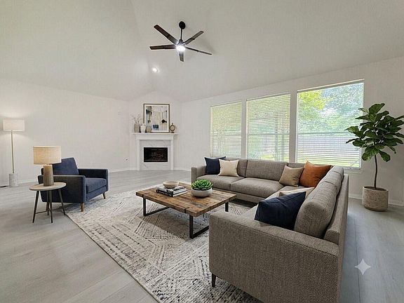 2nd image of 3827 Canton Dr