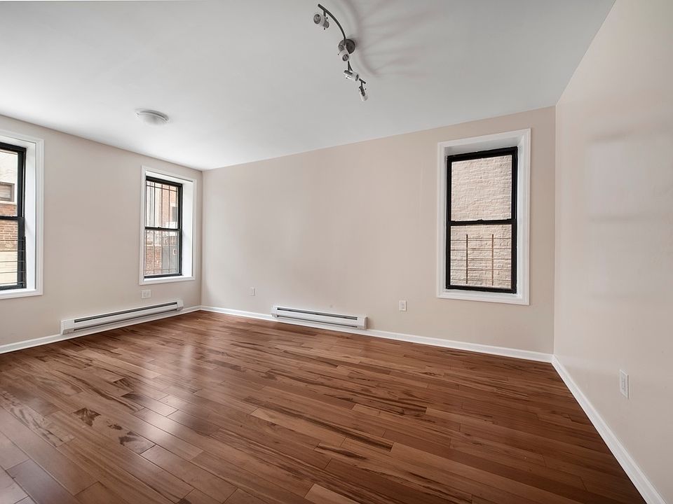 1st image of 230 W 140th St APT 3