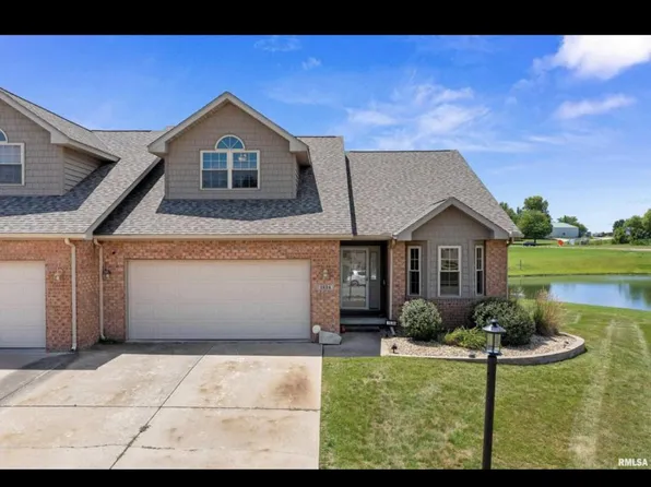 1834 Kingsbury Rd, Washington, IL 61571