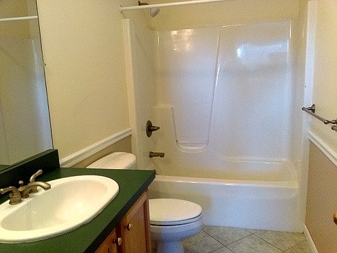5th image of 35 Goodman Ave #1