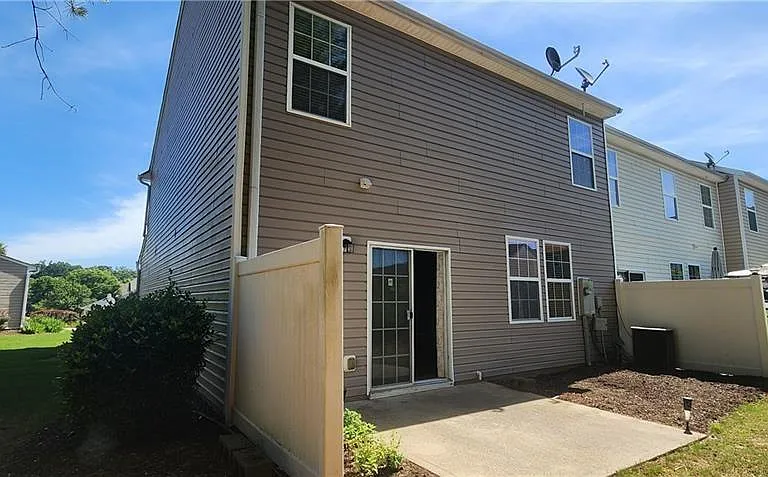 413 Windstone Trl — Photo 49