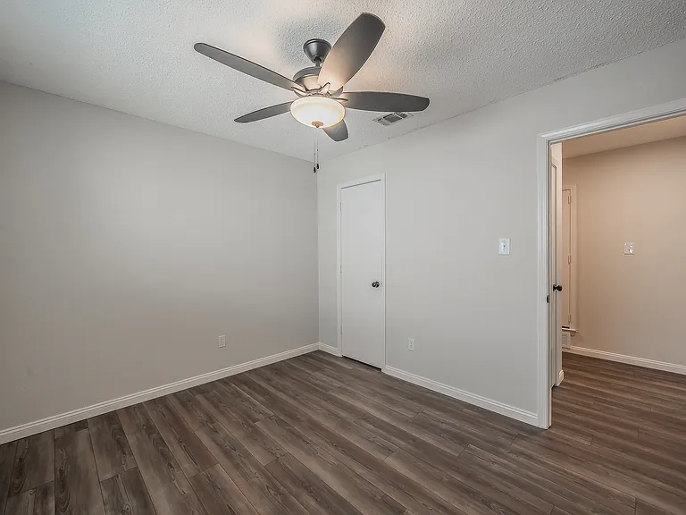 1100 Purdue Dr — Photo 26