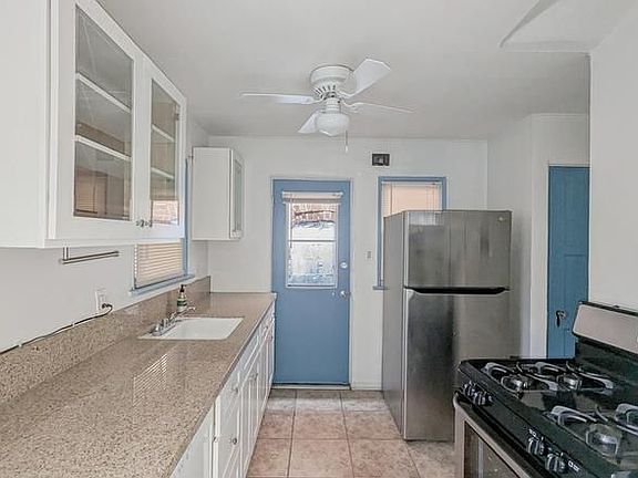 5th image of 1857 7th St APT G