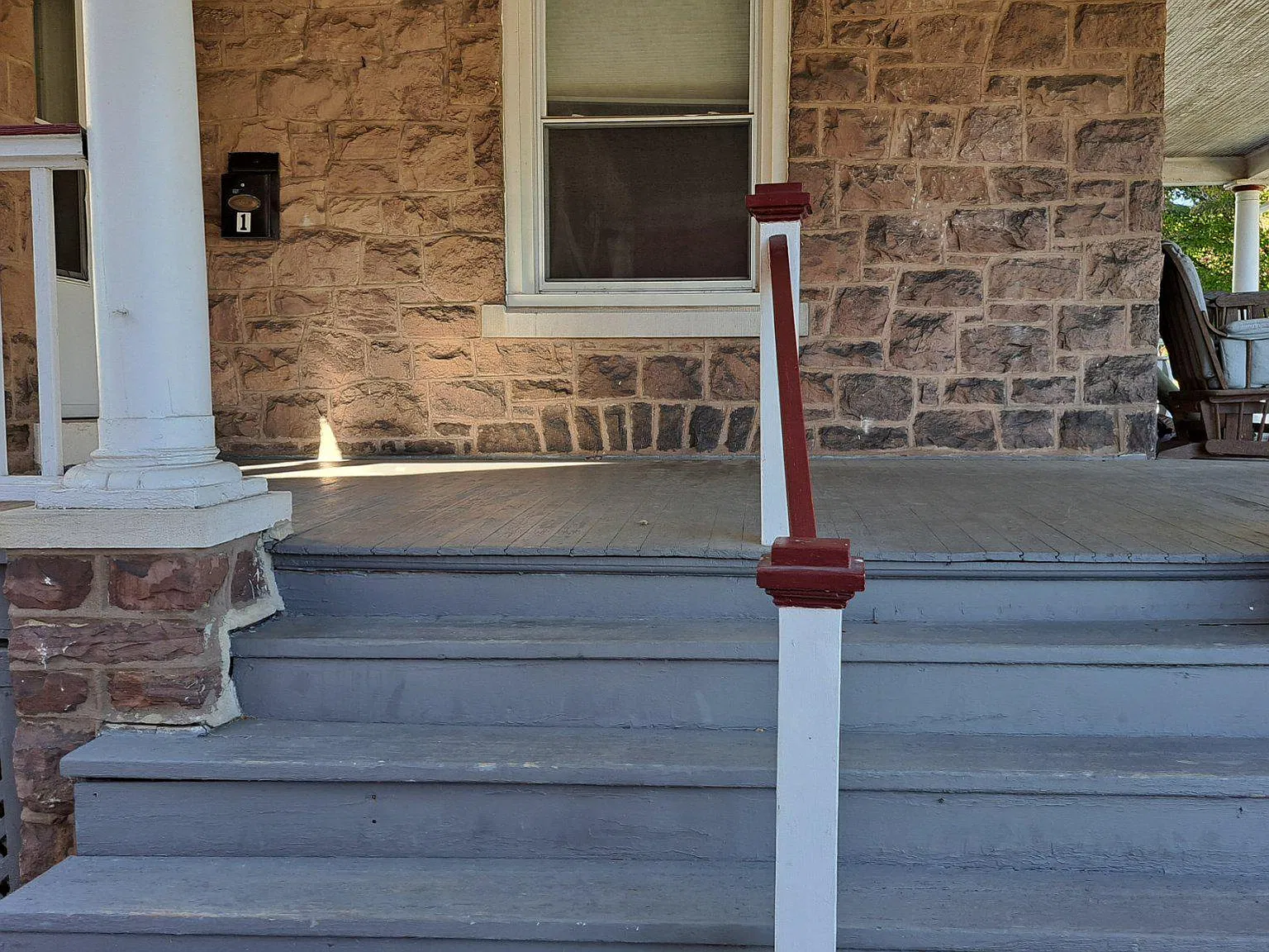 2 bed, 1.0 bath, 1085 sqft, $1,800 — Photo 2