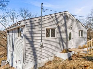 87 Wilson Ave, Cecil, PA 15321