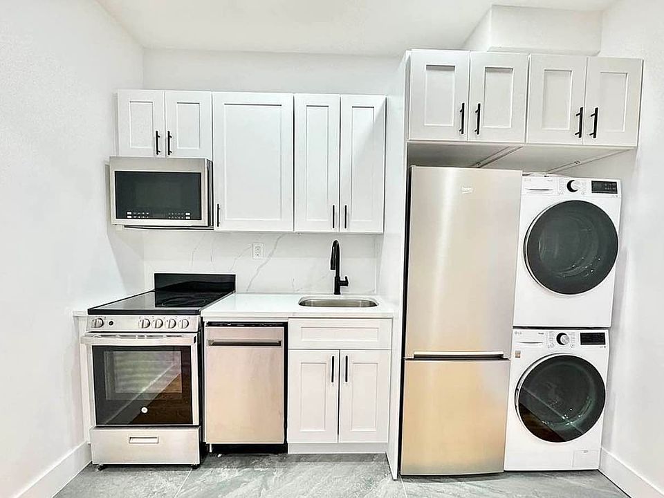 1st image of 471 7th Ave #3A