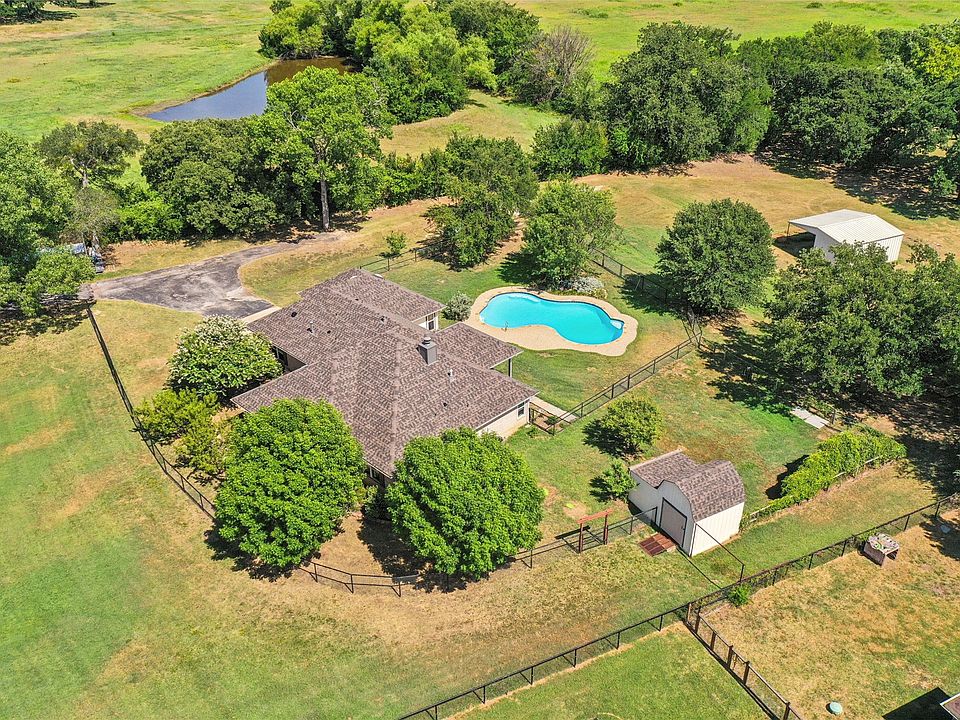 1st image of 4797 Red Oak Cir