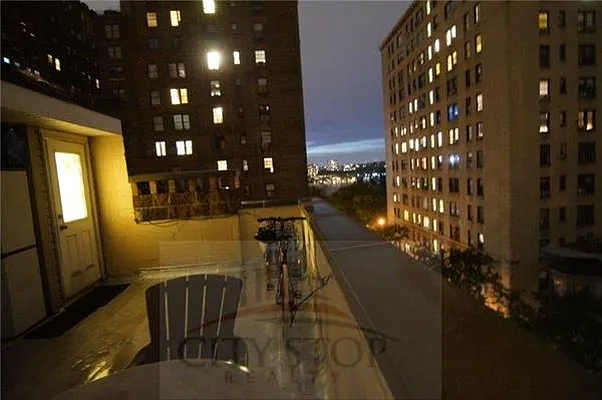 Rented by City Stop Realty | media 14