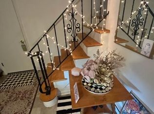 101 Long Branch Cir #101, Liverpool, NY 13090