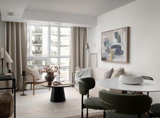 900 Mount Pleasant Rd #704, Toronto, ON M4P3J9