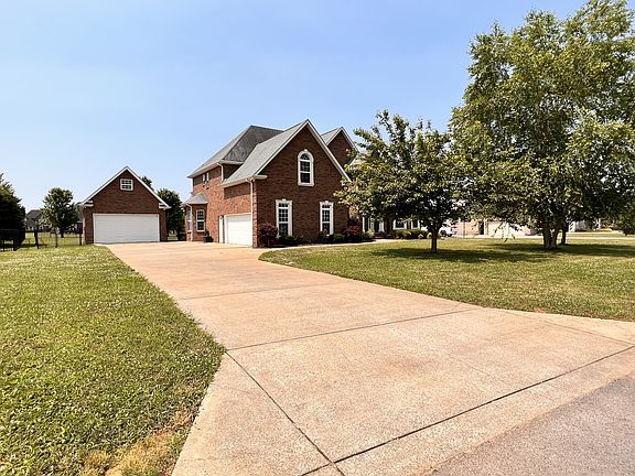5th image of 1423 Liza Jane Ct