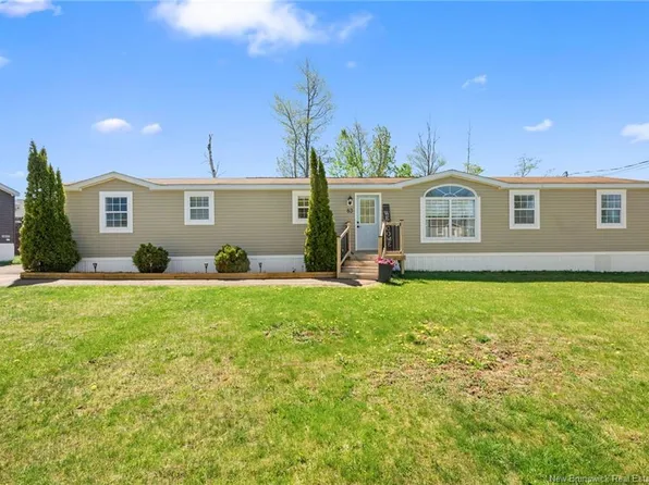 83 Tracadie Dr, Dieppe, NB E1A 8P3