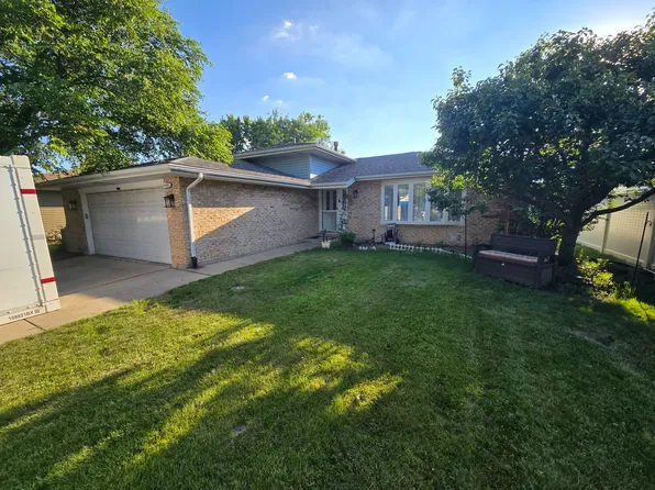 15606 Vista Dr, Oak Forest, IL 60452