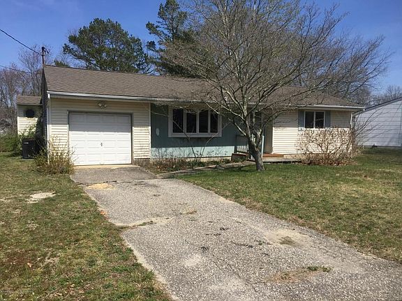 2nd image of 308 Nautilus Blvd
