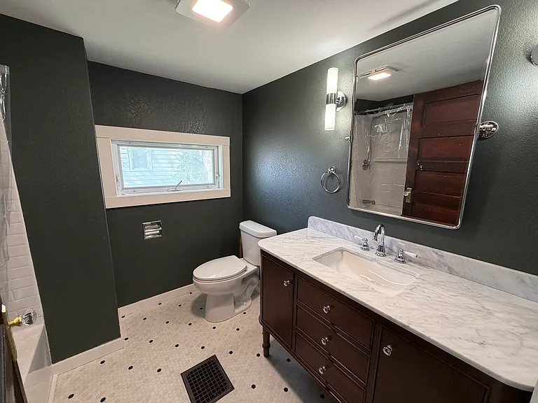 407 S High St — Photo 12