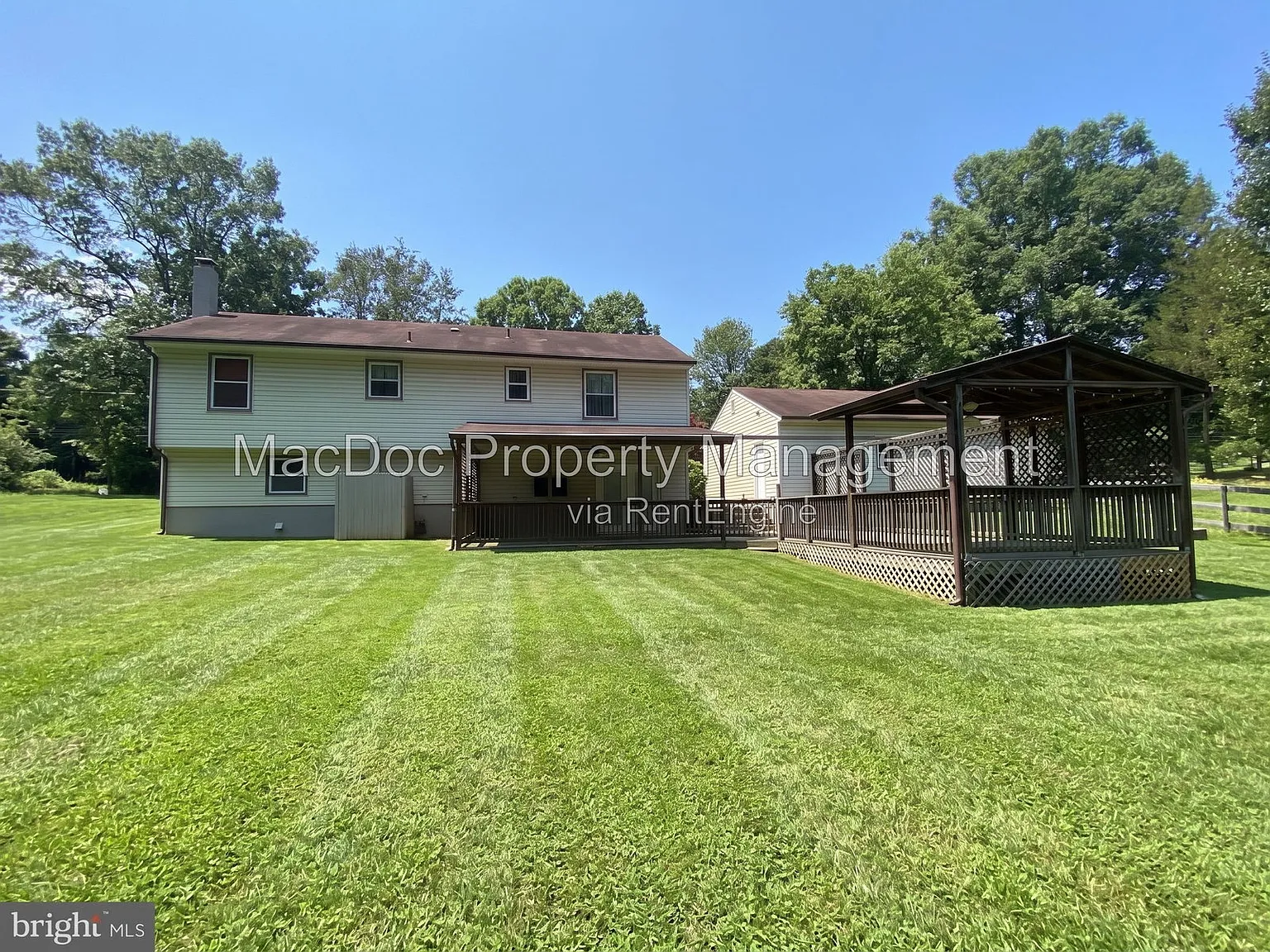 4 bed, 3.0 bath, 2436 sqft, $2,895 — Photo 2