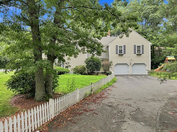 2nd image of 76 Carroll Dr