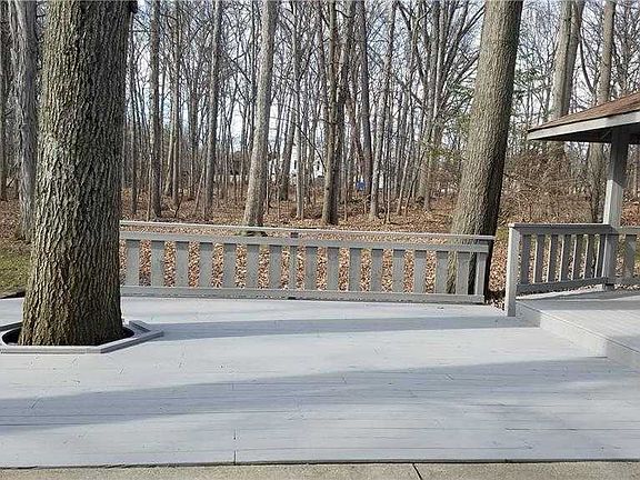 5th image of 9918 Pebble Brook Ln