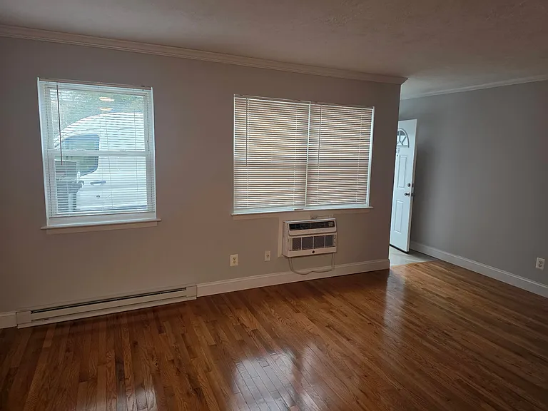 239 Spring St — Photo 8