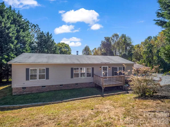 670 Will Green Rd, Tryon, NC 28782