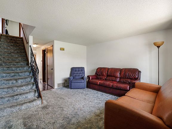 4th image of 615 1/2 Thomas Dr