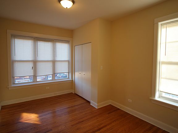 2nd image of 5032 N Western Ave APT 3